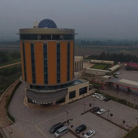 Royalton Hotel *